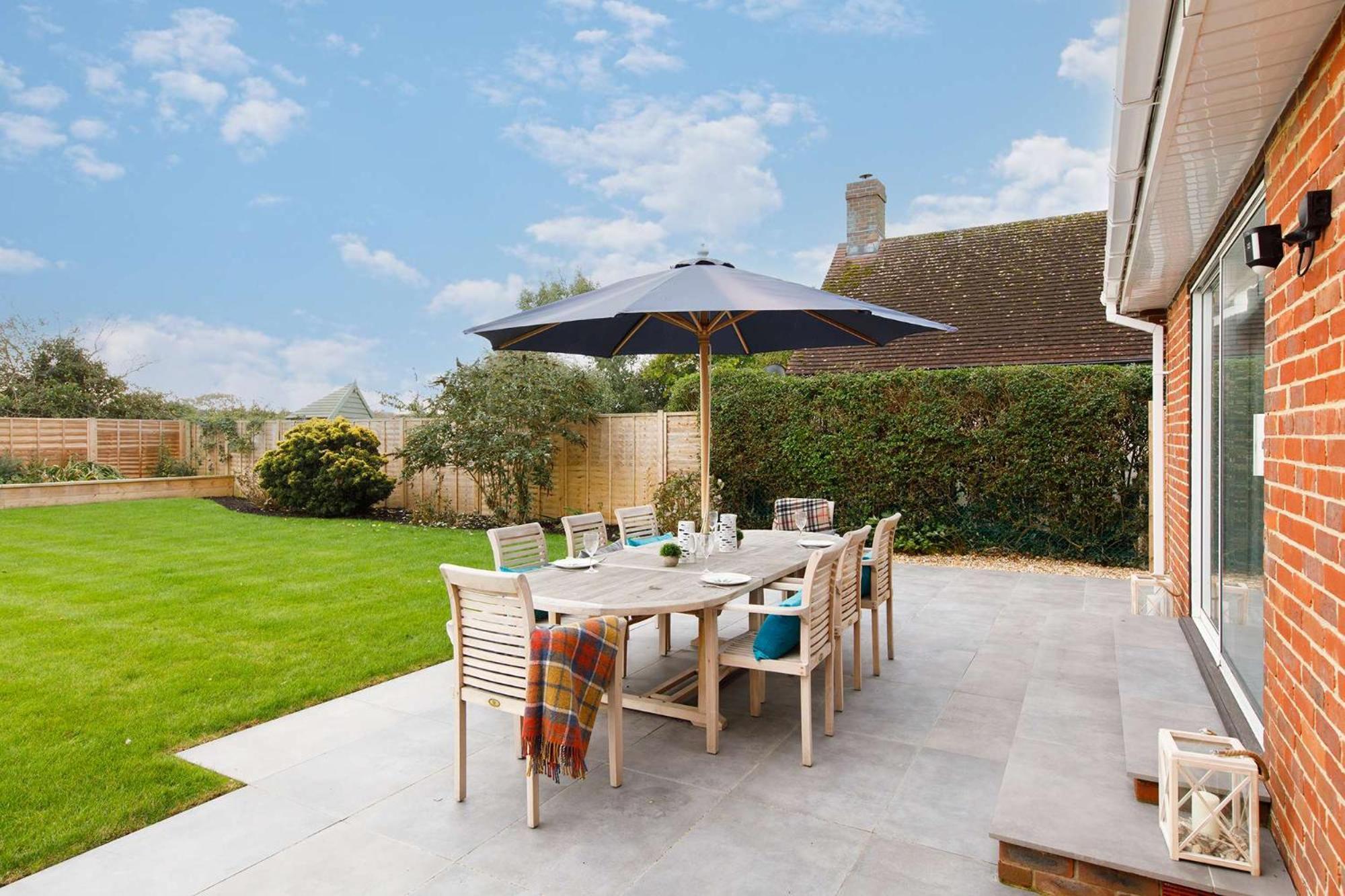 Spacious Home For 8 In Witterings - Walk To Beach East Wittering Dış mekan fotoğraf