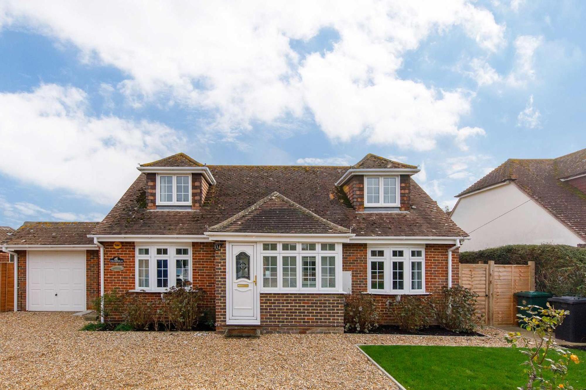 Spacious Home For 8 In Witterings - Walk To Beach East Wittering Dış mekan fotoğraf
